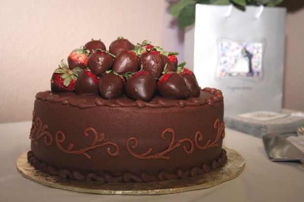 Chokolade lagkage med jordbær
